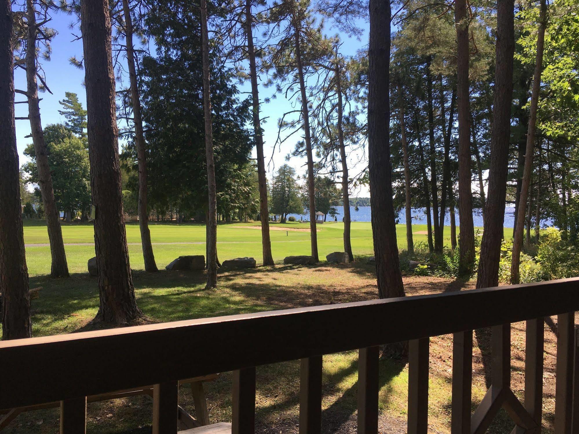 Bluff Point Golf Resort 플래츠버그 외부 사진